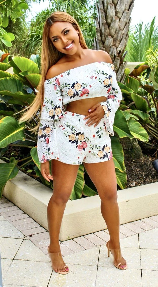 Women  Off Shoulder Best top - Best Shorts for ladies