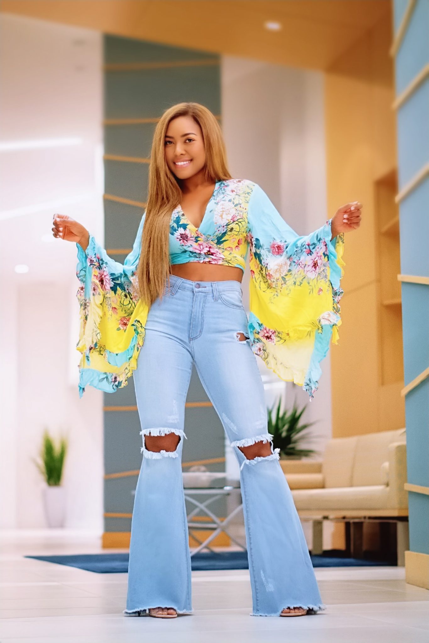 Women's Best Shorts & Jeans - Best Dress For ladies 